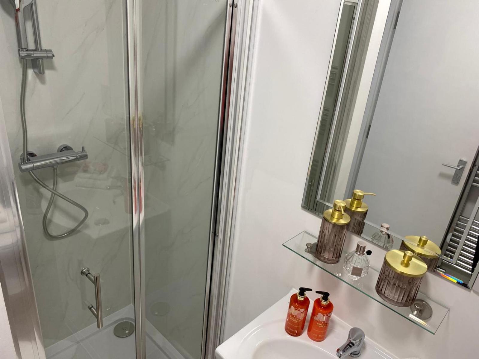 Stylish Apartment In Watford Watford  Zewnętrze zdjęcie